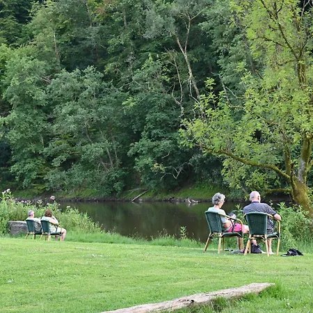 J-club De Knapzak / La Besace Semesterbostad