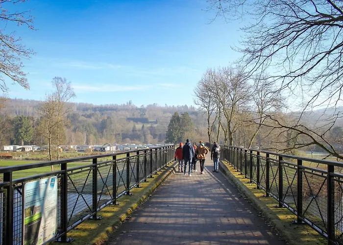 J-club De Knapzak / La Besace Hébergement de vacances *